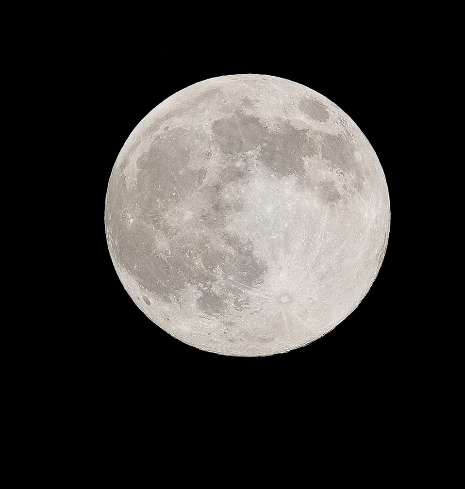 Close up of the moon on October 25th 2007