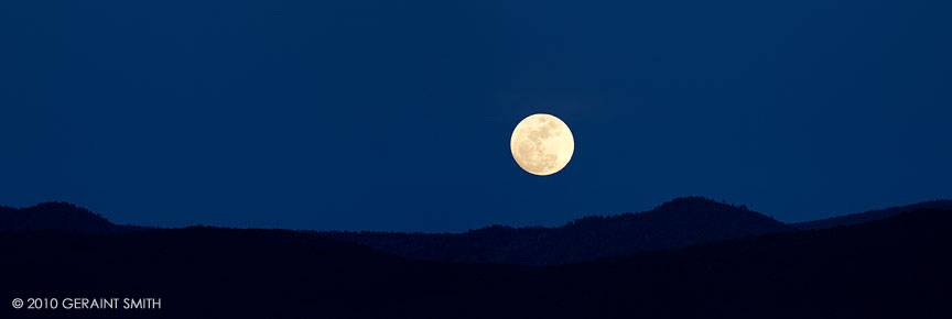 Full moon rise over the Taos Valley 
