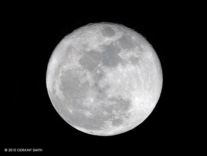 La Luna, after it cleared the foothills and low clouds last night in Taos , NM