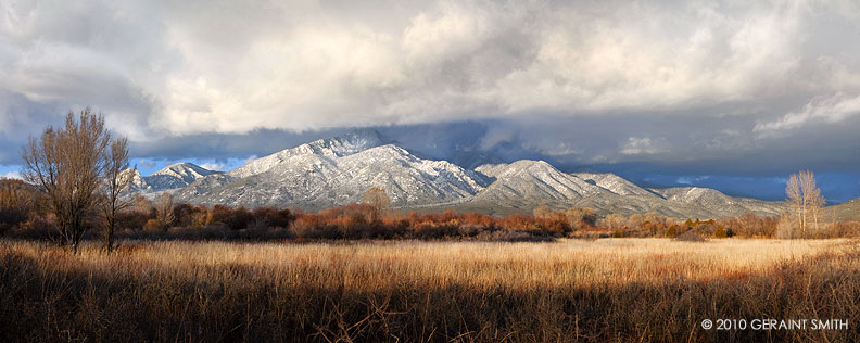 Taos Mountain Light