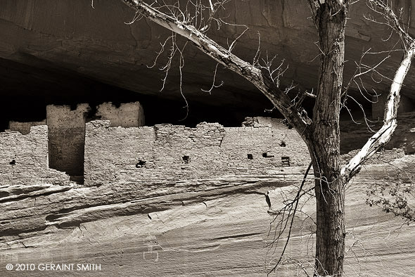 Anasazi ruin in Canyon de Chelly National Monument, AZ