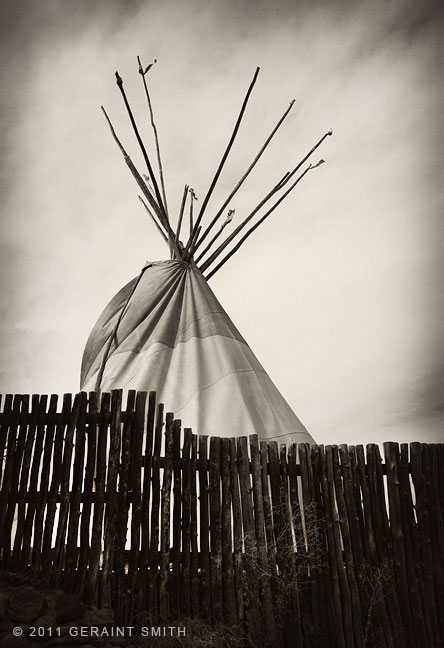 Ranchos de Taos Tipi