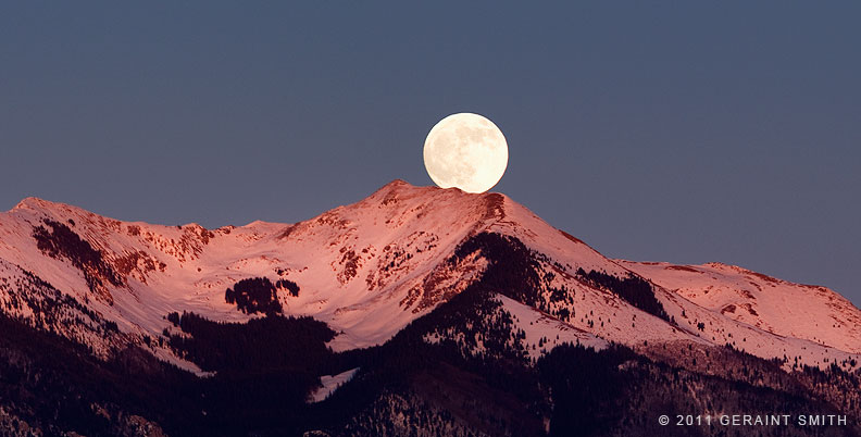 Vallecito Peak, Corn woman and the full moon