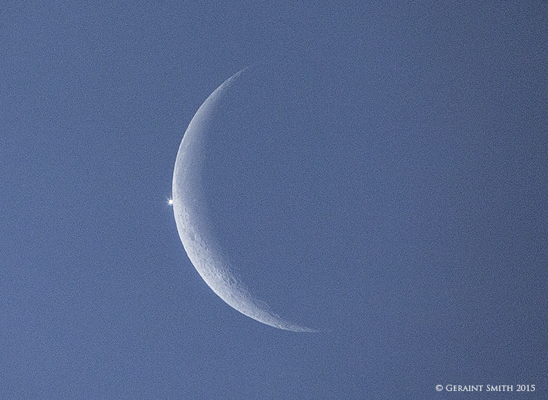 Crescent Moon and Venus with Lunar Occultation december 7 2017