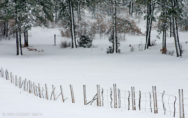 Snow ... US Hill on the high road to Taos, NM