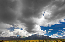2014 August 19  Clouds and Taos mountains