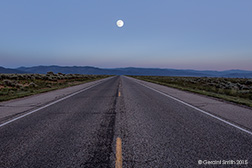2015 August 31: Highway moon