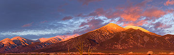 2014 February 10  Taos Mountain in all its glory