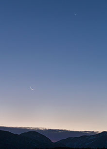 2014 January 29  A simple sight this morning ... a crescent moon and Venus