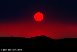 2011 June 03, Last night's sun ball through the haze of fire smoke