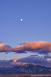 2007 March 02, Moonrise over Taos Mountain, New Mexico