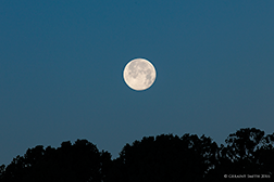 2016 May 24: Full moonset this week from San Cristobal, NM