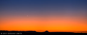 2011 October 20, Cerro Pedernal and planet Venus